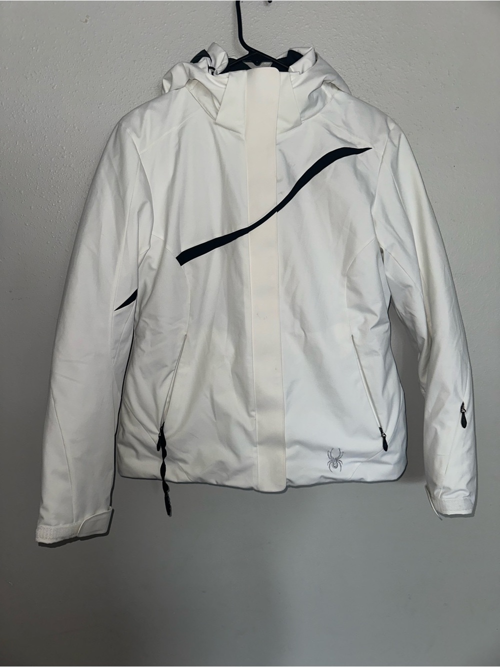 Spyder White Women's Hooded Ski Jacket with Black Accents